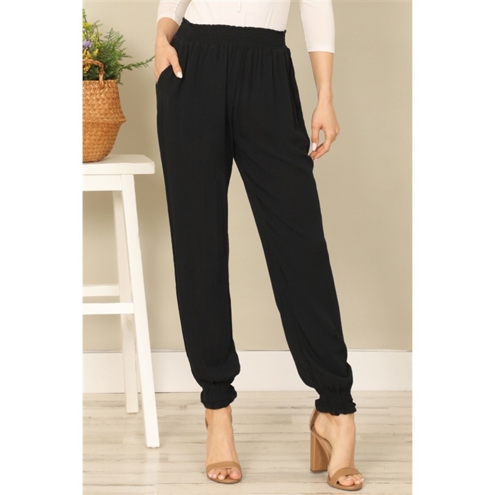 BLACK SMOCKED WAIST AND BOTTOM HEM SIDE POCKET SOLID PANTS NWOT NEVER WORN